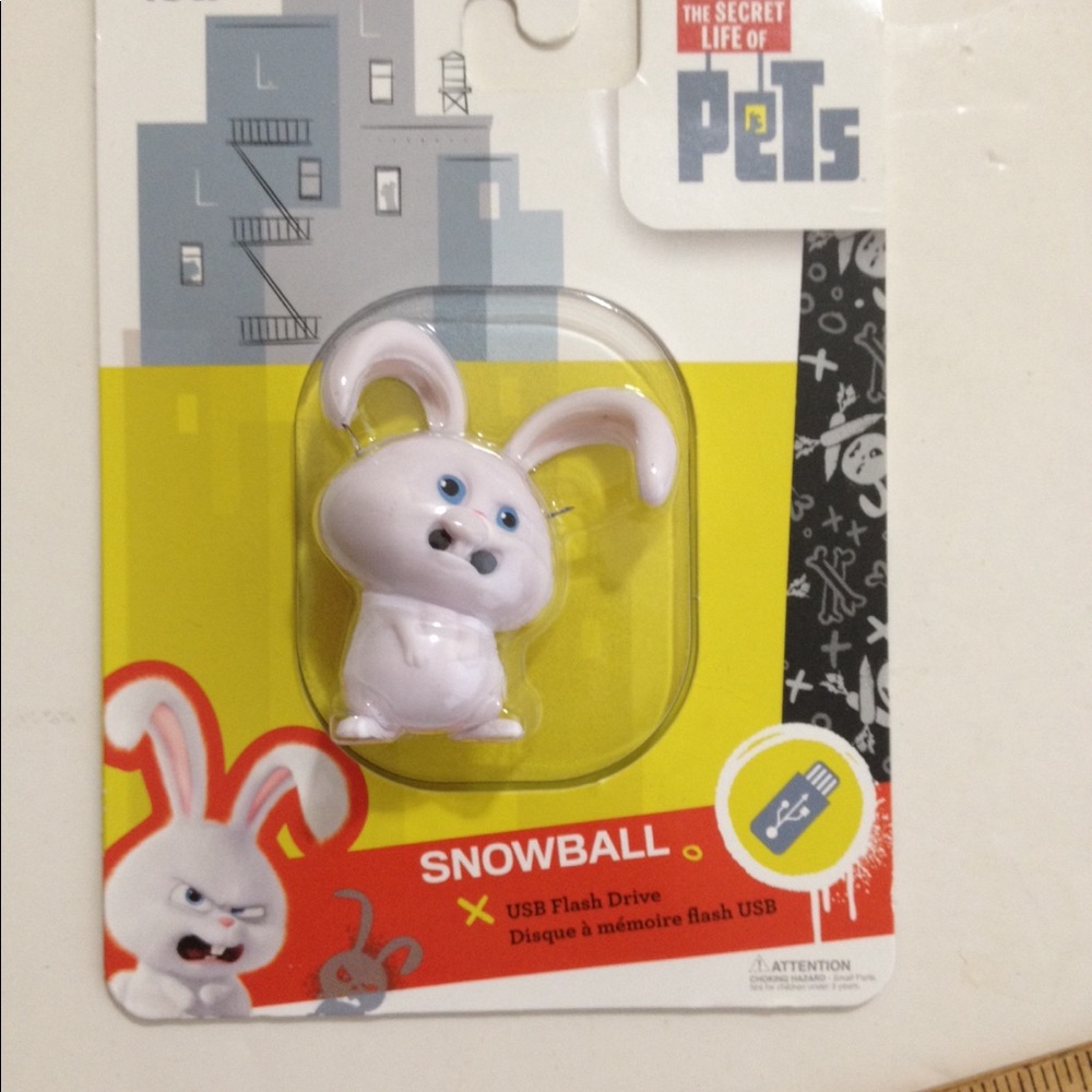 FREE W/PURCHASE Secret life of pets